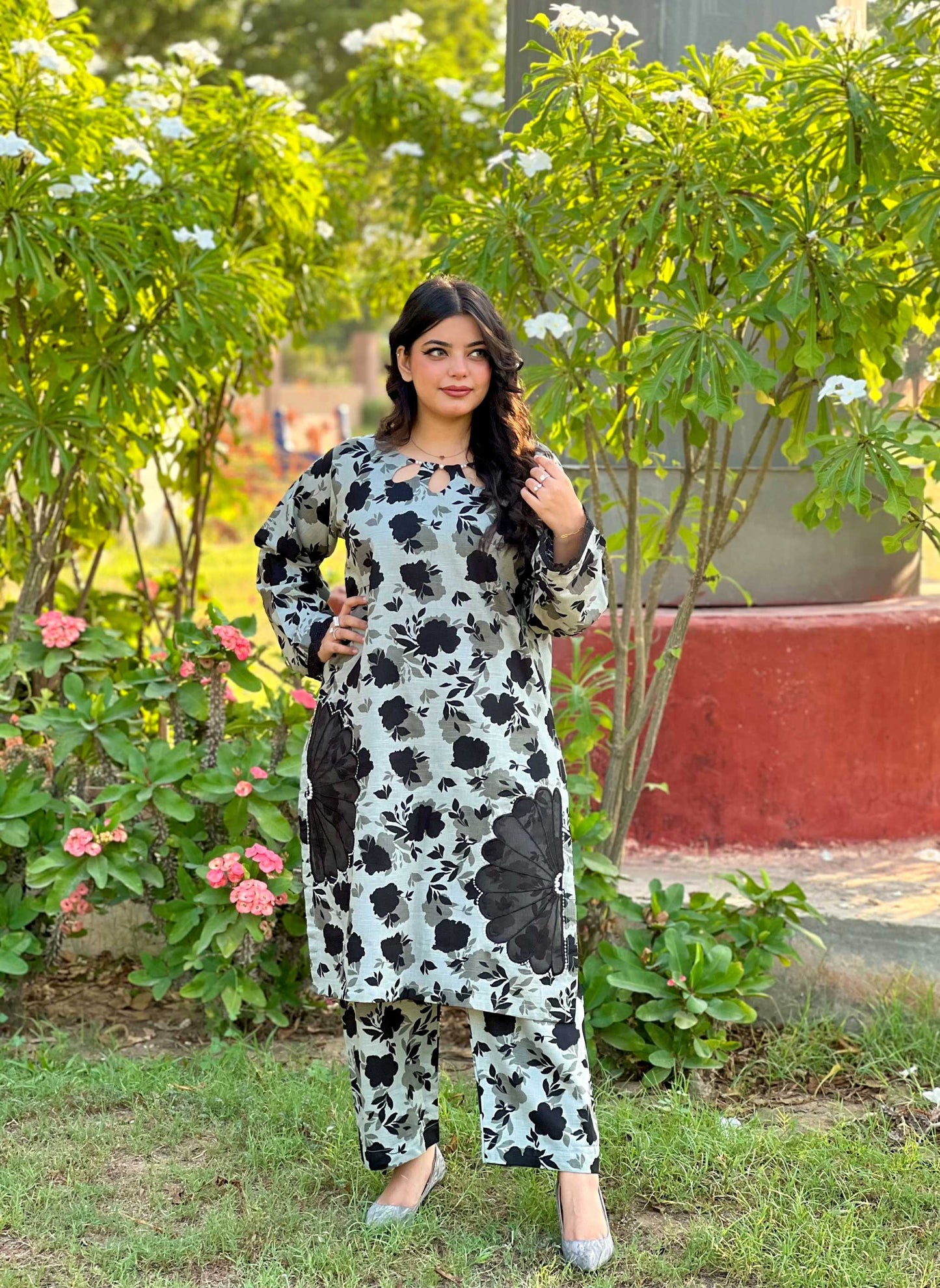 2 PC Khaddar Stitched Suit - 041 Black