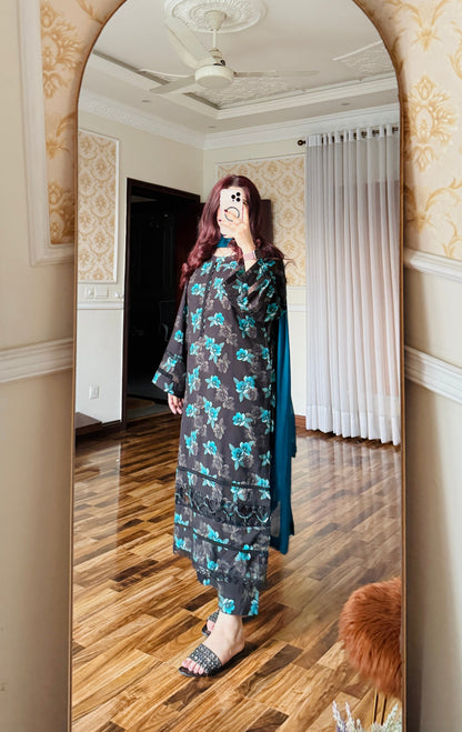 3 Piece -Winter Slub Lenan Stitched-057