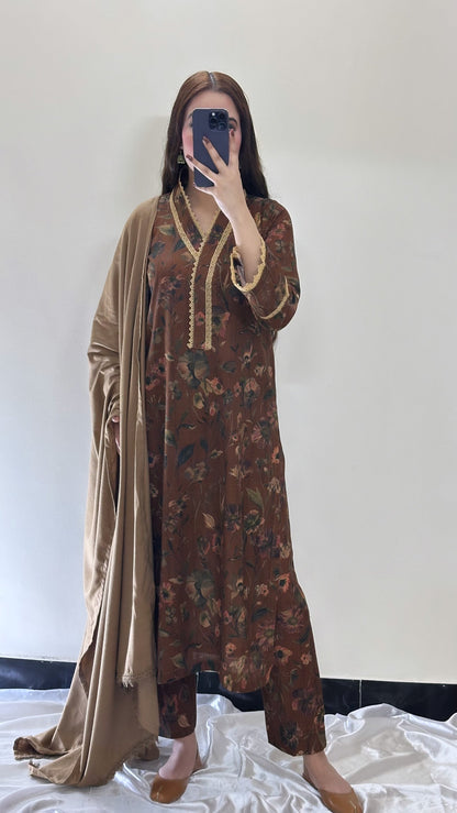 3 Piece - Khaddar Printed Brown Dress -053