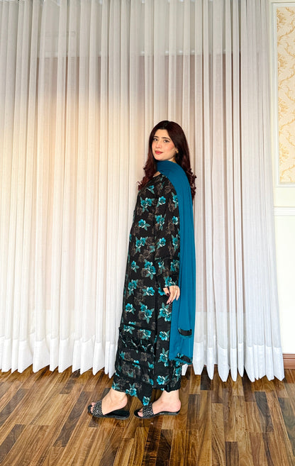 3 Piece -Winter Slub Lenan Stitched-057