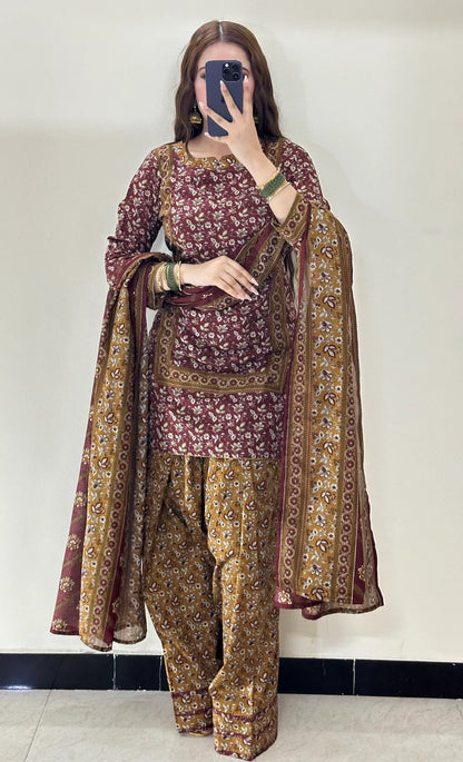3 Piece Lawn Printed Stitched Dress - 019