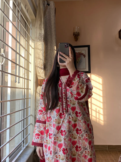 3 Piece - Lawn Printed Stitched Dress - 075