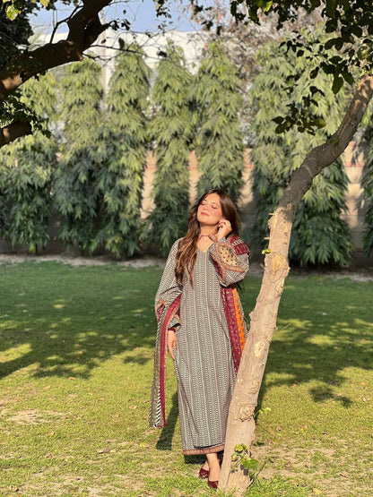 3 Piece Pure Lawn Printed Stitched Suit – 266