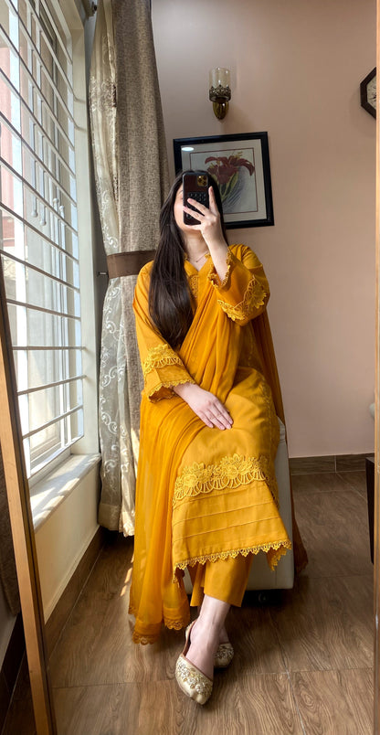 3 Piece Cotton Lawn Solid Dress - 101