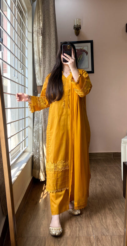 3 Piece Cotton Lawn Solid Dress - 101