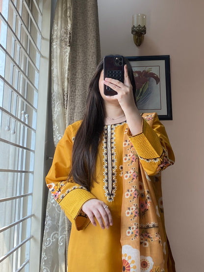 3 Piece Embroidered Cotton Lawn Stitched Dress -118