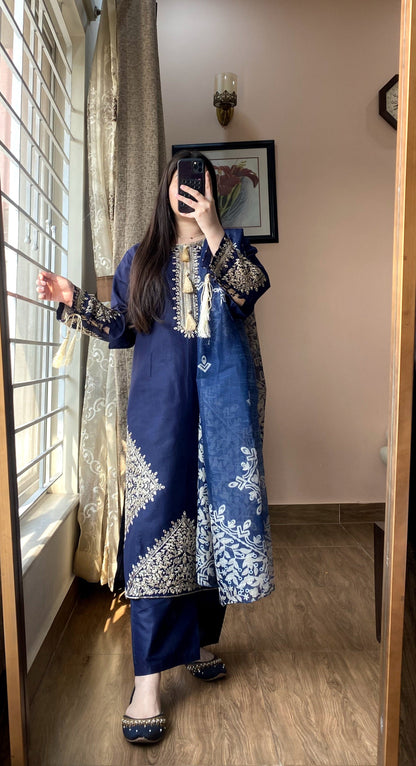 3 Piece Embroidered Cotton Lawn Stitched Dress - 117