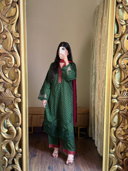 3 Piece - Printed Lawn Stitched Suit-283