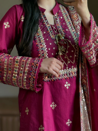 3 Piece - Embroidered Pure Lawn Suit-284