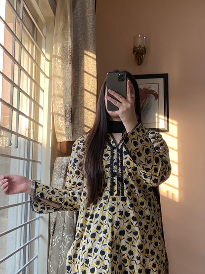 3 Piece - Pure Lawn Stitched Suit - 073