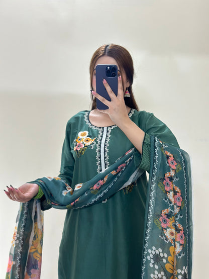 3 Piece Embroidered Lawn Stitched Dress - 120