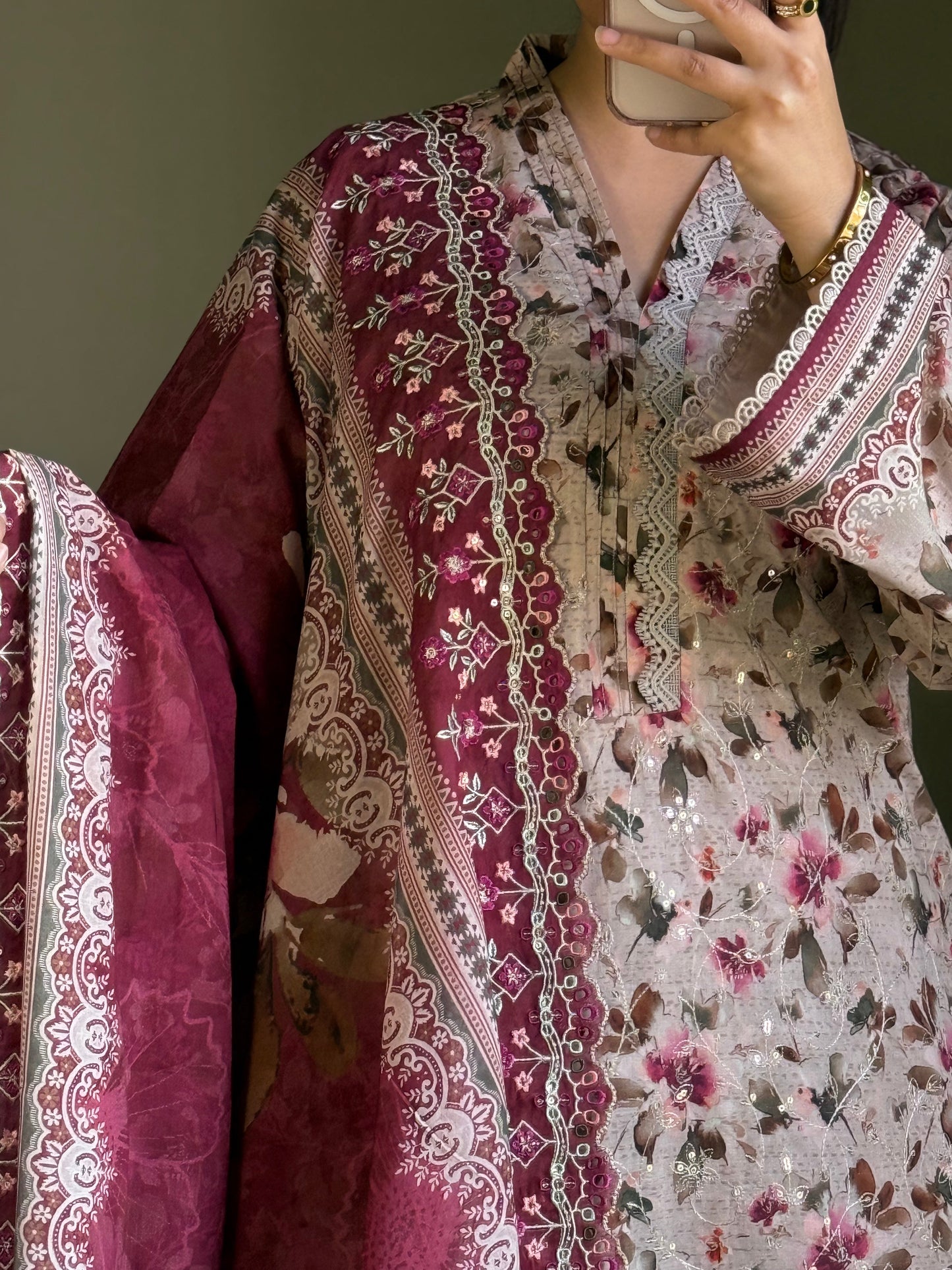 3 Piece-Embroided Lawn Stitched Dress -258