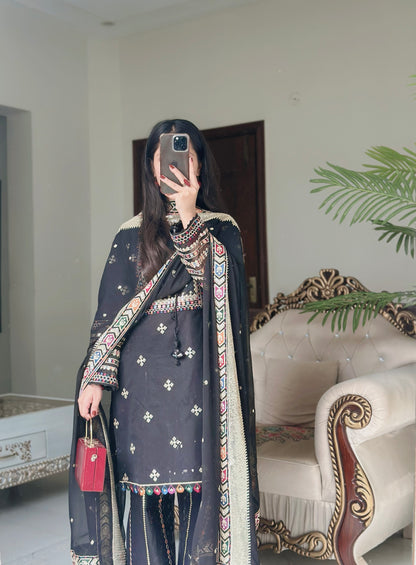 3 Piece - Embroidered Pure Lawn Suit-282