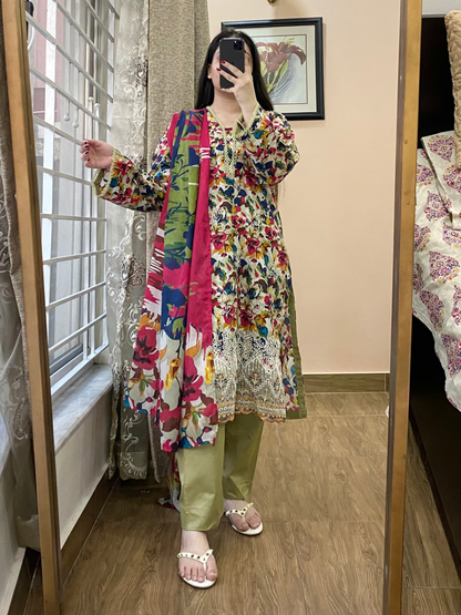3 Piece-Embroidered Lawn Stitched Dress -127