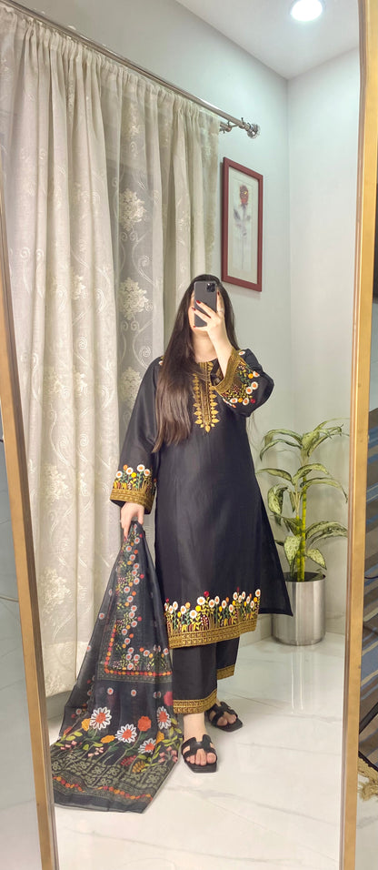 3 Piece Embroidered Lawn Stitched Dress -125