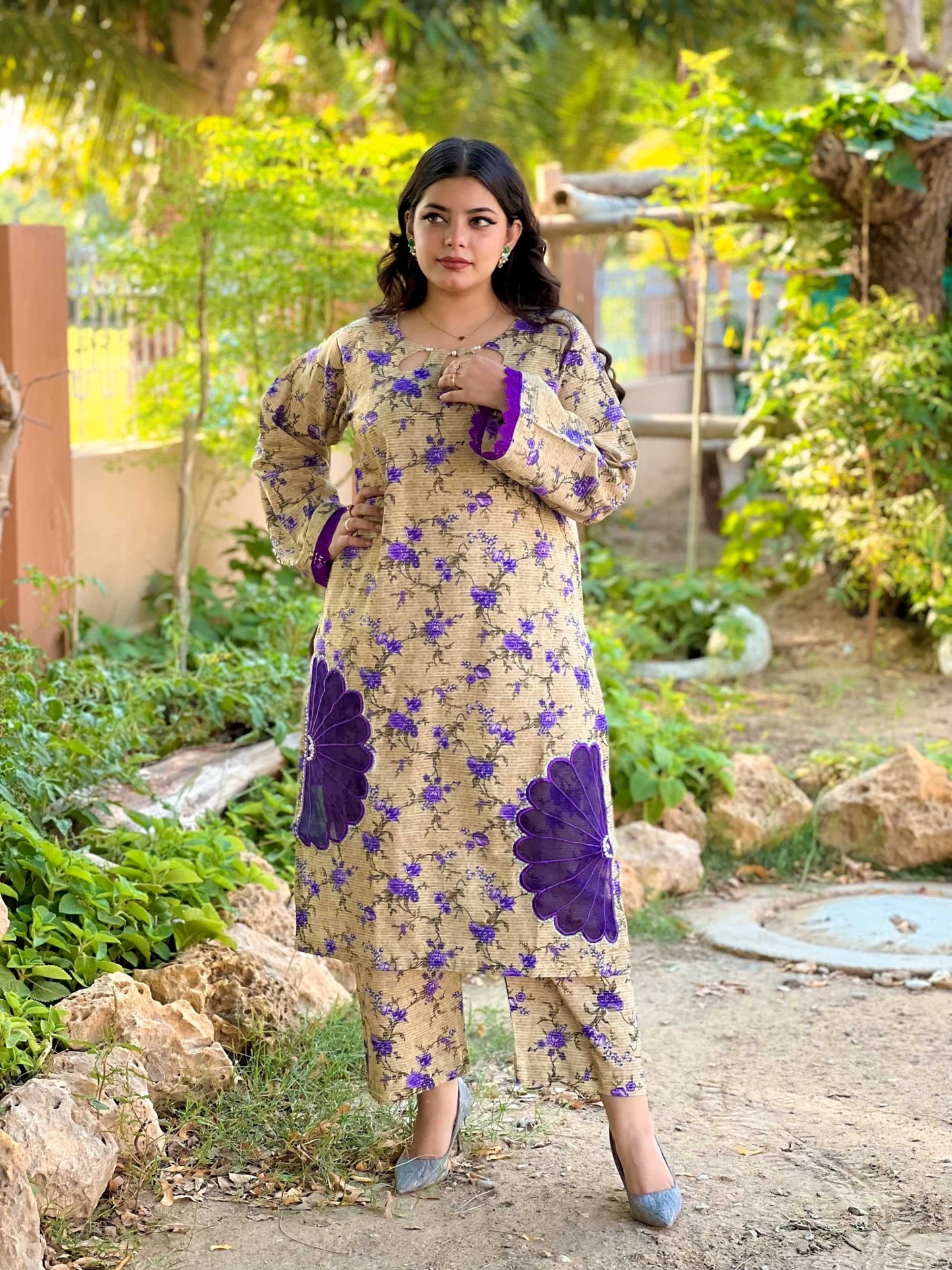 2PC Slub Khaddar beige-Stitched