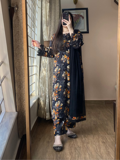 3 Piece - Lawn Bana Dora Stitched Dress-086