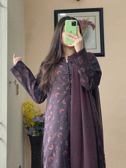 3 Piece- Lawn Stitched Suit - 11