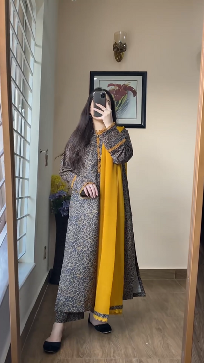 3 Piece plain khaddar Stitched - 043