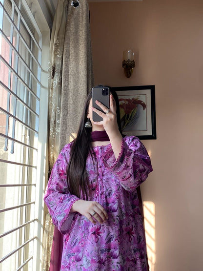 3 Piece -Bana Dora Lawn Stitched Dress - 082