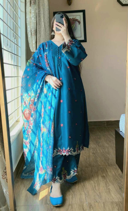 3 Piece Embroidered Lawn Stitched Dress - 116